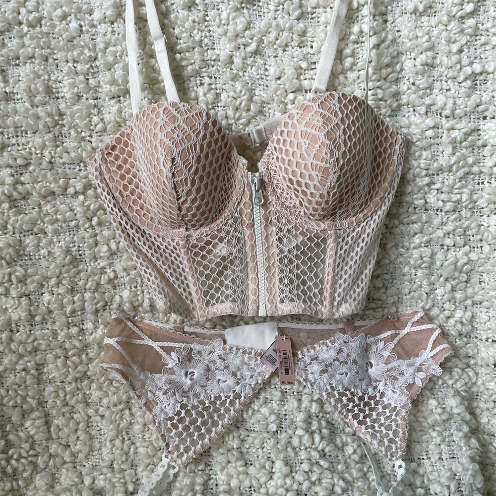 Brand new Victoria’s Secret Corset Bra & Garter Belt